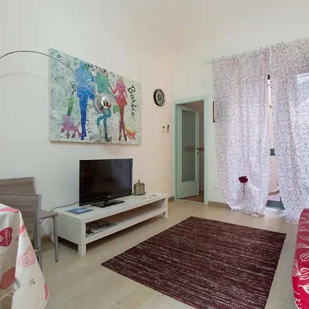 Foscolo Apartment *